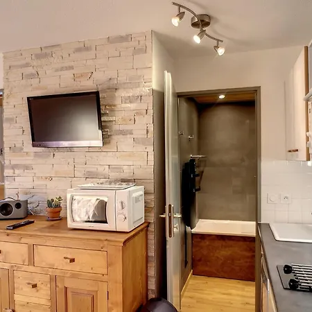 Confort 1 Chambre, Aux Pieds, Balcon, Wi-fi, Parking - Fr-1-178-171 * Les Bruyères
